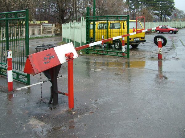 Fővárosi Vízművek régi sorompó Fővárosi Vízművek régi sorompó