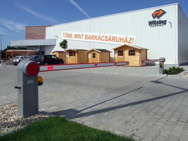 DITEC sorompók a Tüzepker Dabasi telephelyén DITEC sorompók a Tüzepker Dabasi telephelyén