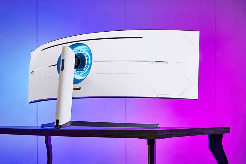 Hazánkba érkezik a Samsung legnagyobb teljesítményű ívelt gaming monitora, az Odyssey G9
