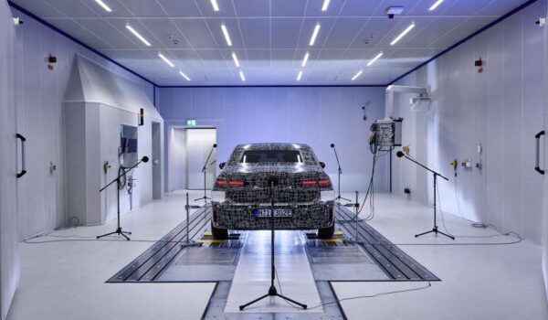 A mérnökök már a BMW i7 akusztikai finomhangolását végzik