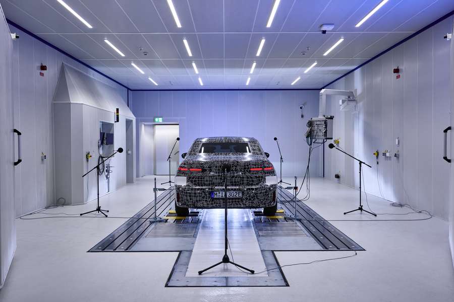 A mérnökök már a BMW i7 akusztikai finomhangolását végzik